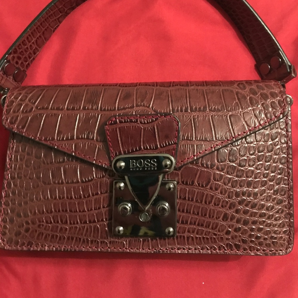 NWOT. HUGO BOSS DARK BROWN LEATHER BAG